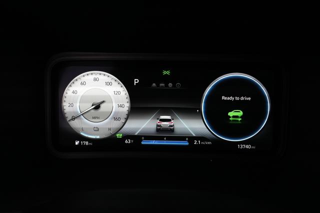 2022 Hyundai Kona — photo 4 of 28