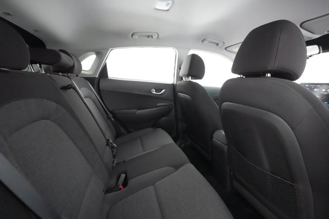 2022 Hyundai Kona — photo 3 of 28