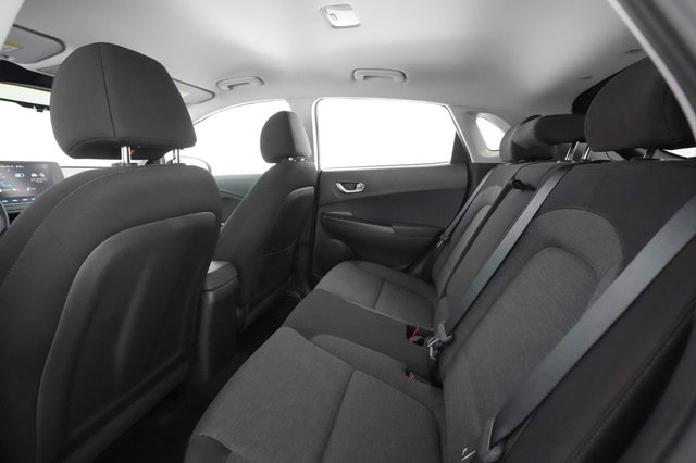 2022 Hyundai Kona — photo 16 of 28