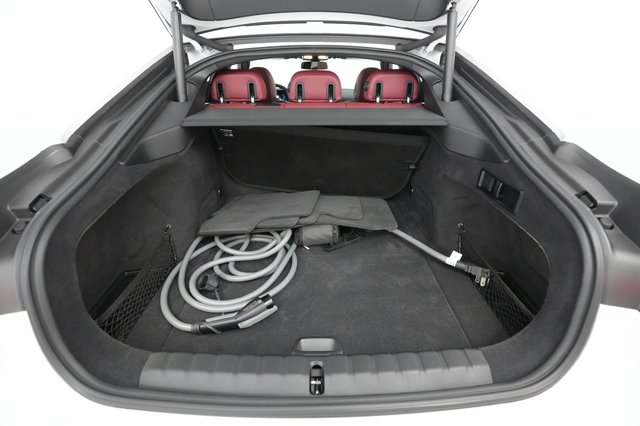 2022 BMW i4 — photo 20 of 61