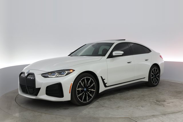2022 BMW i4 — VIN WBY73AW0XNFN10894