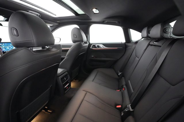 2024 BMW i4 — photo 20 of 24