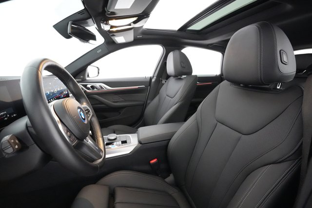 2024 BMW i4 — photo 2 of 24