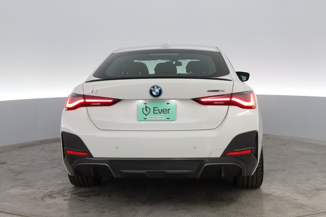 2024 BMW i4 — photo 13 of 24