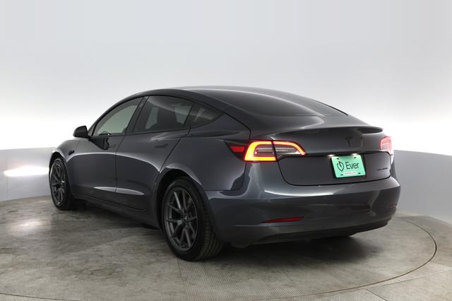 2022 Tesla Model 3 — photo 9 of 55
