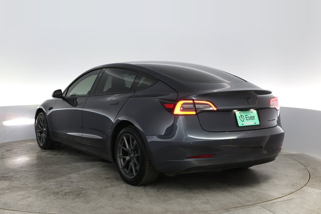 2022 Tesla Model 3 — photo 9 of 55