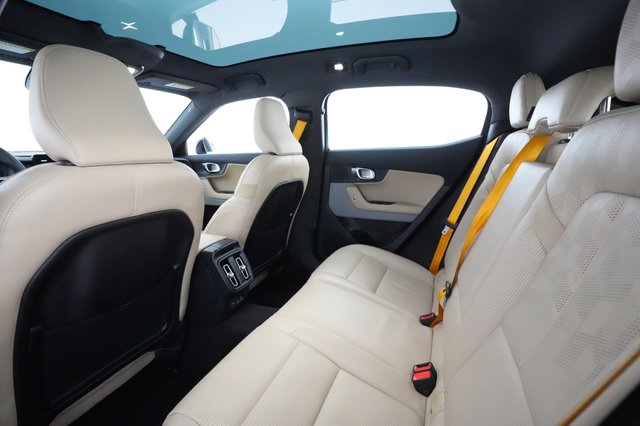 2022 Polestar 2 — photo 16 of 33