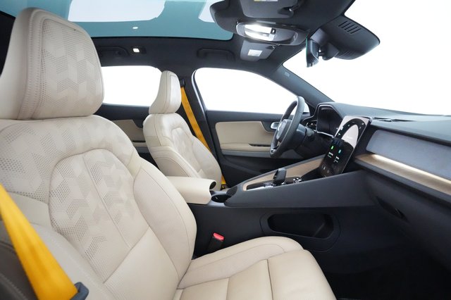 2022 Polestar 2 — photo 19 of 26
