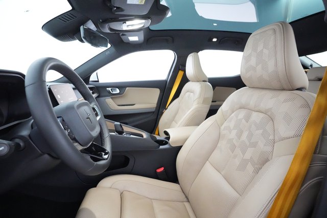 2022 Polestar 2 — photo 2 of 26