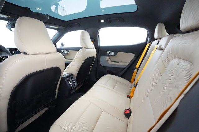 2022 Polestar 2 — photo 18 of 26