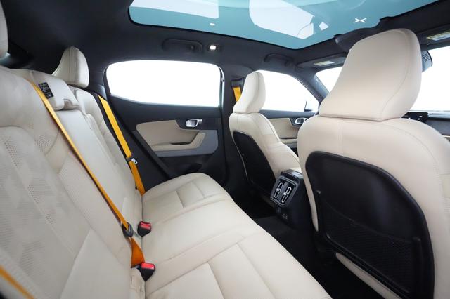 2022 Polestar 2 — photo 4 of 26