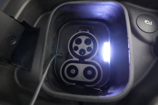 2022 Polestar 2 — photo 19 of 34
