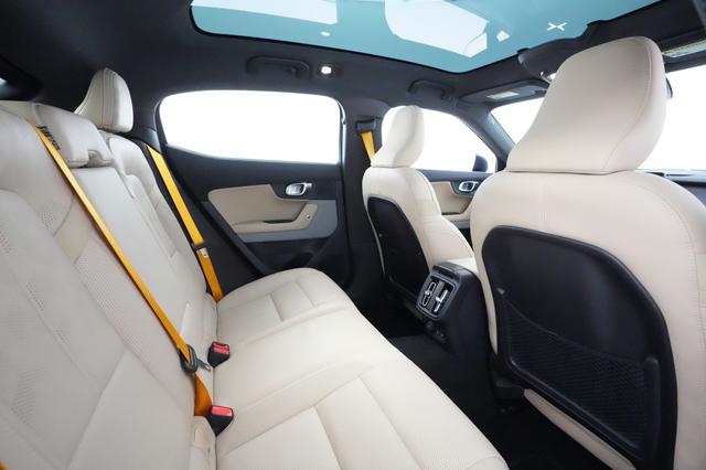 2022 Polestar 2 — photo 3 of 34