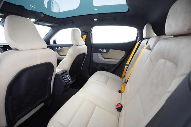 2022 Polestar 2 — photo 16 of 34