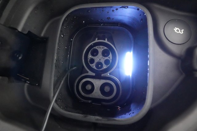 2022 Polestar 2 — photo 19 of 34