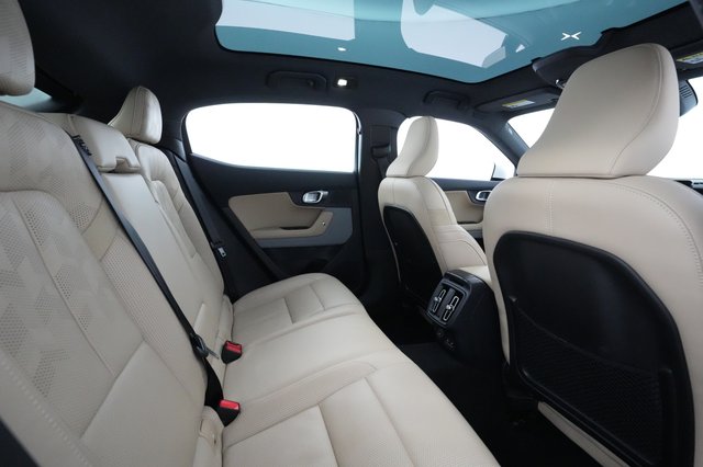2021 Polestar 2 — photo 3 of 40