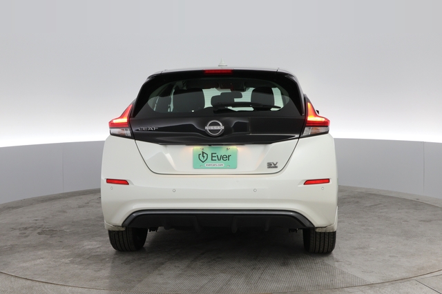 2024 Nissan LEAF