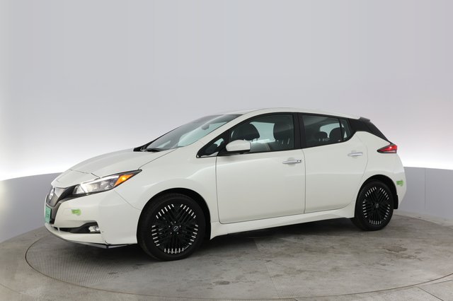 2024 Nissan LEAF — photo 10 of 22