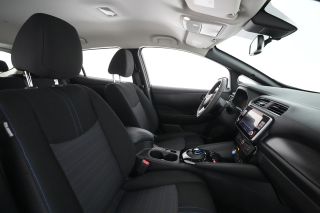 2024 Nissan LEAF