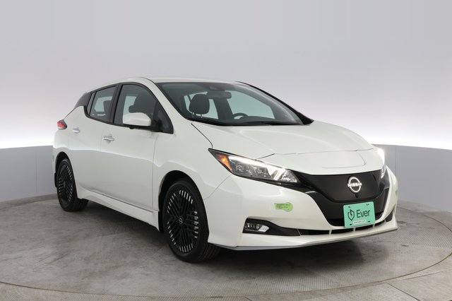2024 Nissan LEAF — photo 6 of 22