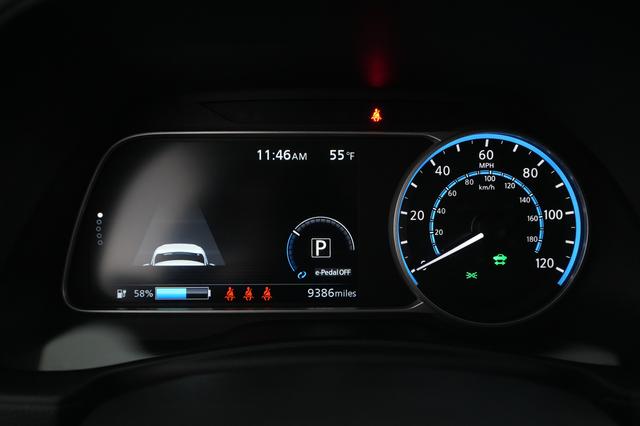 2024 Nissan LEAF — photo 4 of 22