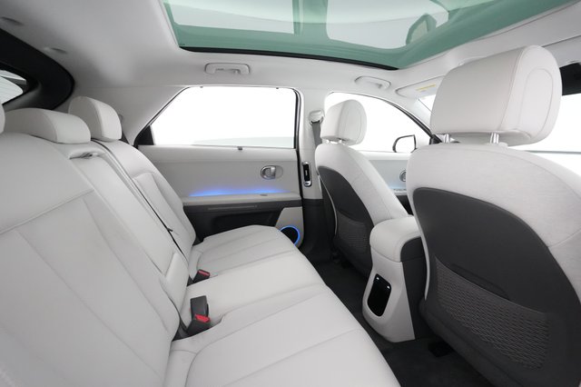2023 Hyundai IONIQ 5 — photo 3 of 31