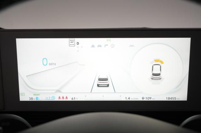 2023 Hyundai IONIQ 5 — photo 4 of 31