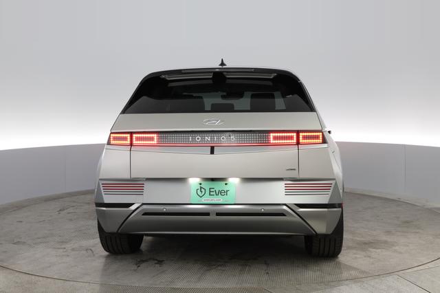 2023 Hyundai IONIQ 5 — photo 8 of 31