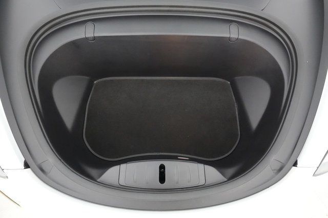 2019 Tesla Model 3 — photo 20 of 28
