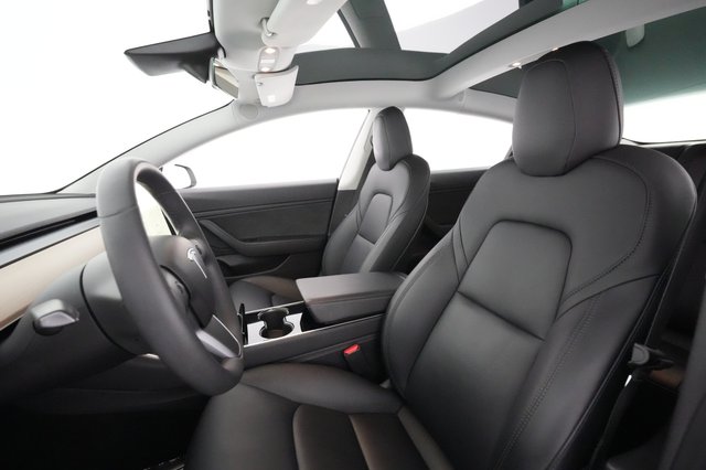 2019 Tesla Model 3 — photo 15 of 28