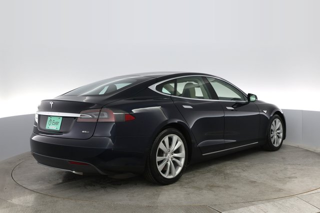 2015 Tesla Model S — photo 2 of 22