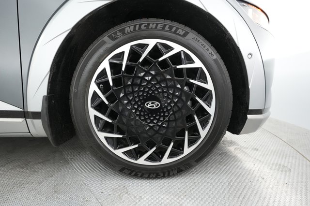 2024 Hyundai IONIQ 5 — photo 18 of 26