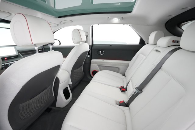 2024 Hyundai IONIQ 5 — photo 19 of 26