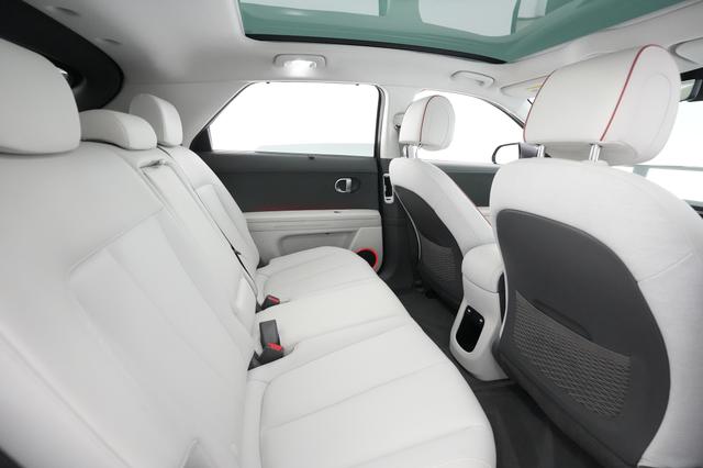 2024 Hyundai IONIQ 5 — photo 4 of 26