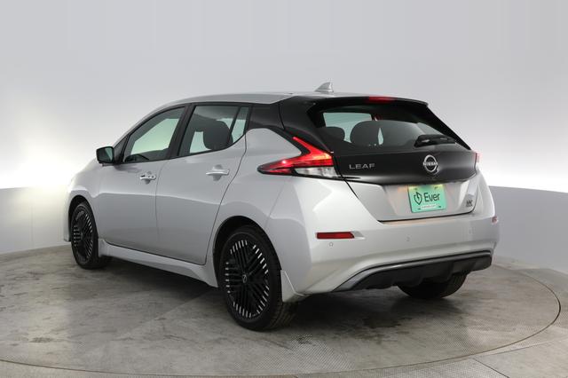2023 Nissan LEAF