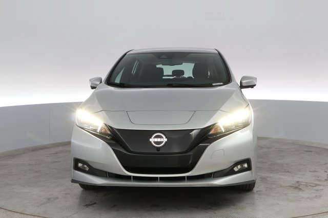 2023 Nissan LEAF — photo 5 of 21