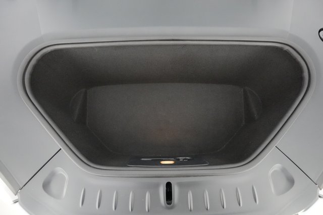 2022 Tesla Model S — photo 20 of 23