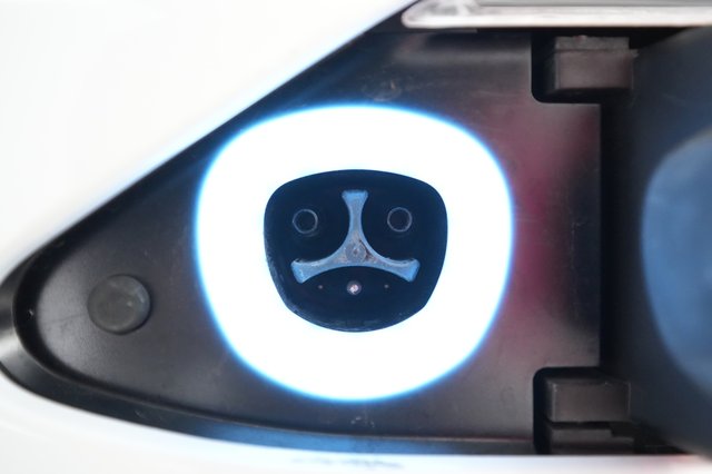 2022 Tesla Model S — photo 19 of 23