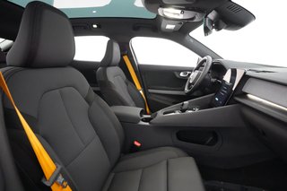 2022 Polestar 2 — photo 17 of 27