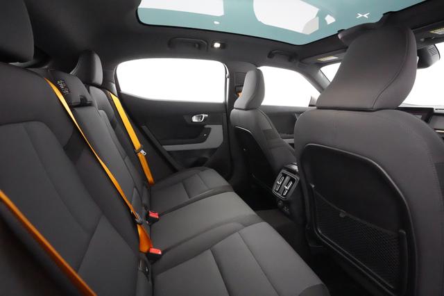 2022 Polestar 2 — photo 3 of 27