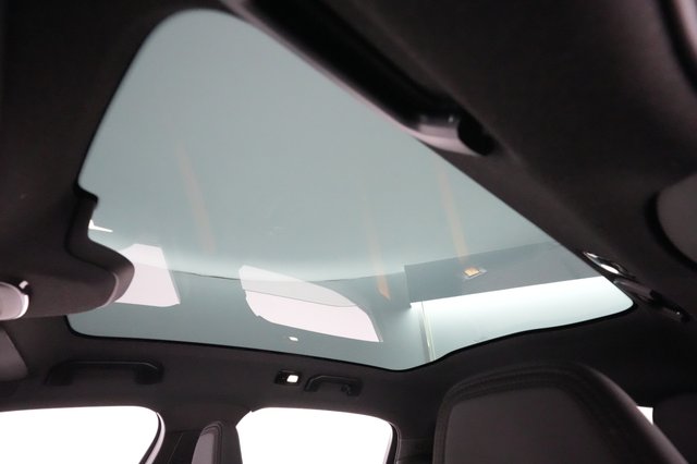 2022 Polestar 2 — photo 18 of 27