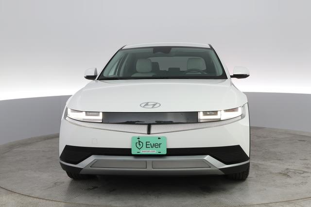 2022 Hyundai IONIQ 5 — photo 5 of 34