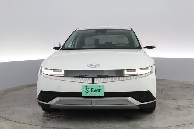 2022 Hyundai IONIQ 5 — photo 5 of 34