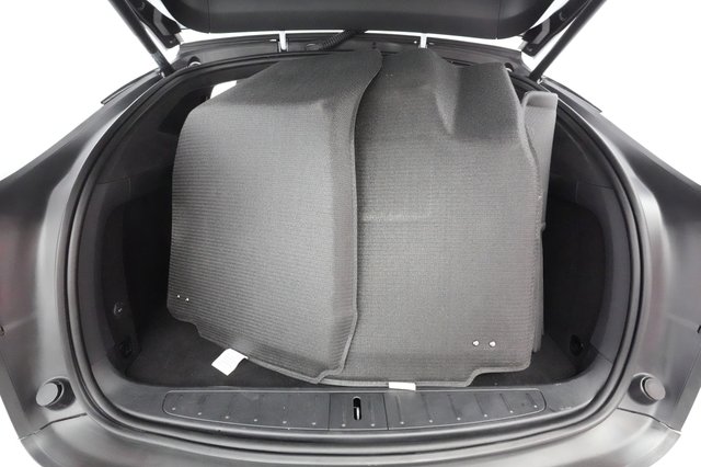 2020 Tesla Model X — photo 6 of 21