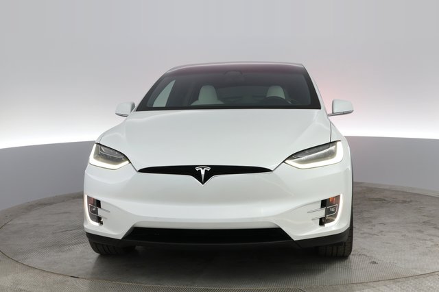 2020 Tesla Model X — photo 13 of 21