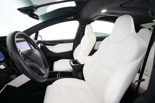 2020 Tesla Model X — photo 2 of 21