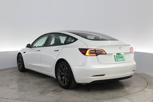 2021 Tesla Model 3 — photo 9 of 45
