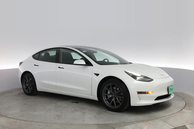 2021 Tesla Model 3 — photo 7 of 45