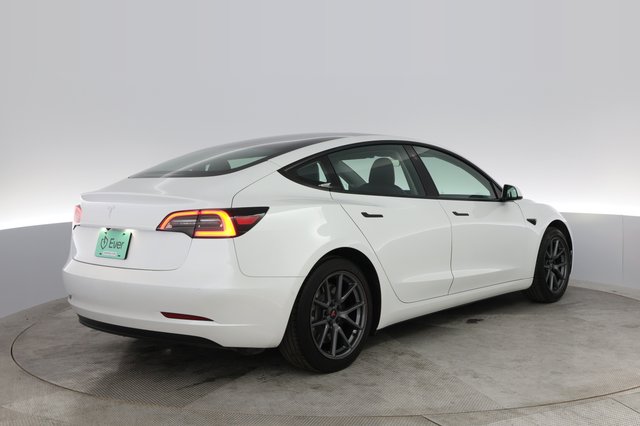 2021 Tesla Model 3 — photo 2 of 45