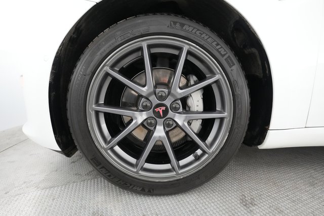 2021 Tesla Model 3 — photo 11 of 45